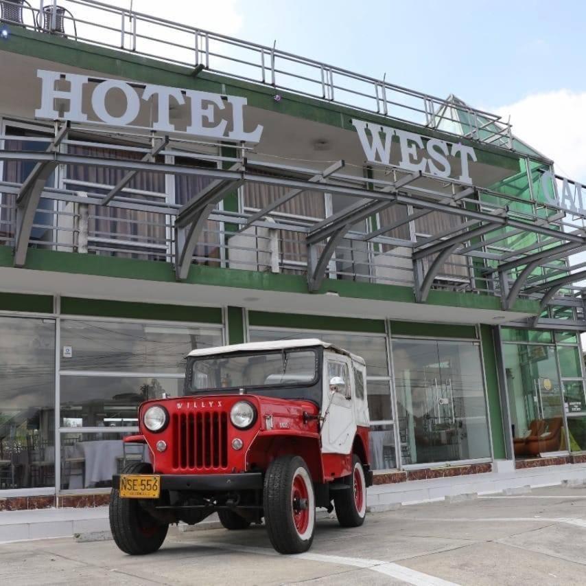 Hotel West California Puerto Espejo Exteriér fotografie